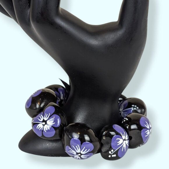 (2/$20) Purple Floral Kukui Nut Stretch Bracelet - Picture 3 of 4